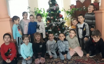 Вълшебна Коледа с най-малките ученици на Училища Европа - Перник