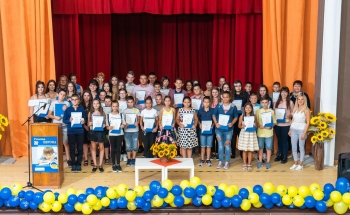 Училища Европа – Радомир отпразнуваха 20 години и поредните заслужени сертификати на Кеймбридж